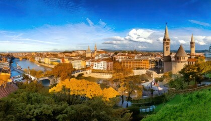 Obraz premium Panoramic view of Florence, Italy, showcasing the citys architectural beauty and vibrant autumn colors.