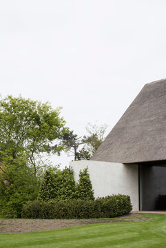 thatched roof