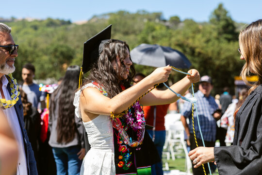 Graduate offer honor academic mother