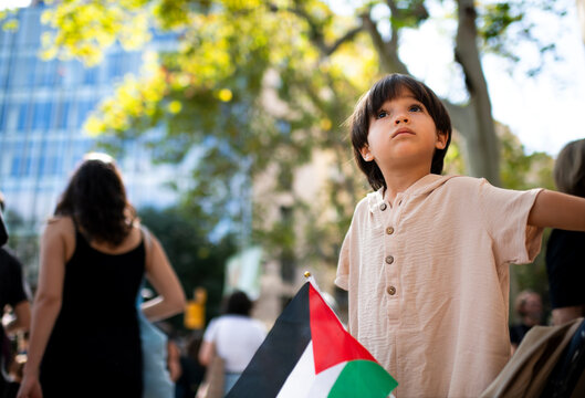 Toddler at Palestinian support march