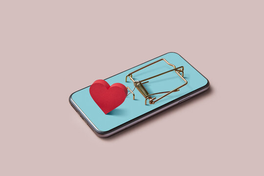 Smartphone mousetrap with paper heart