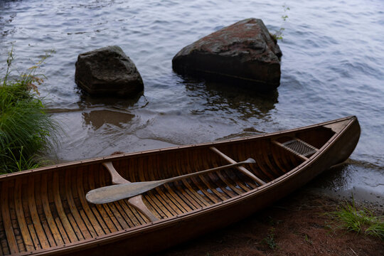 Wooden canoe Summer Maine with paddle 
