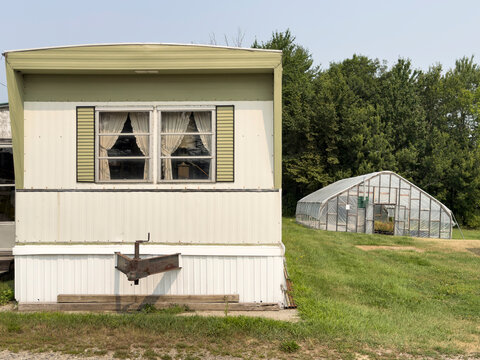 Vintage  mobile home exterior with nobody 