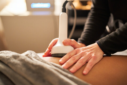 Body contouring treatment using ultrasonic cavitation technology