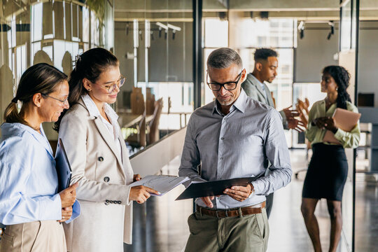 Management team assesses revenue trends and strategic objectives