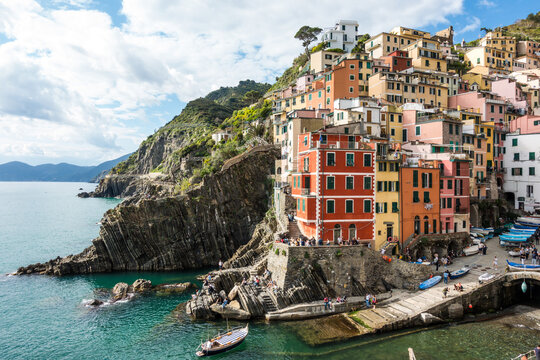Colorful cliffside village of Riomaggiore in Cinque Terre, Italy