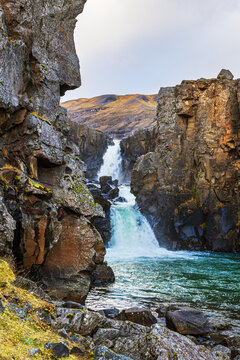 Blick auf den Wasserfall T&oacute;fufoss im Osten von Island
