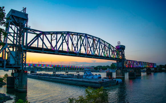 Bridge and bardge Little Rock at dusk