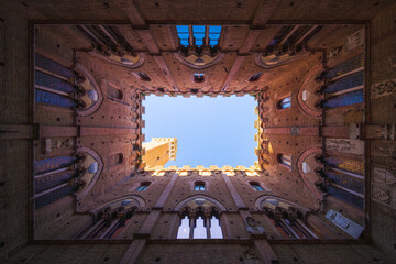 Obraz premium In the historic center of Siena