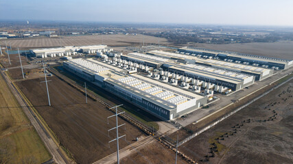 Obraz premium Large data center campus expanding across rural land