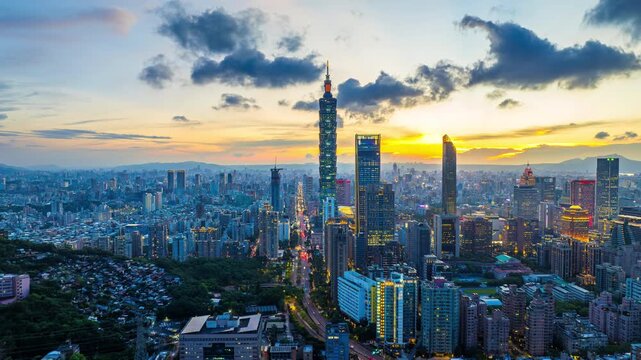 Timelapse of Taipei city at sunset, Taiwan.