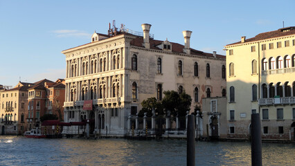 Naklejka premium Venice, Italy. The Rio di Ca' Foscari is approximately 300 meters long. It opens onto the Grand Canal, Venice, Italy. It passes under the Ca' Foscari bridge.