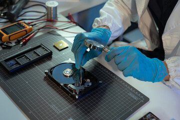 Obraz premium Repairing and upgrade electronic, computer hardware and technology concept.
