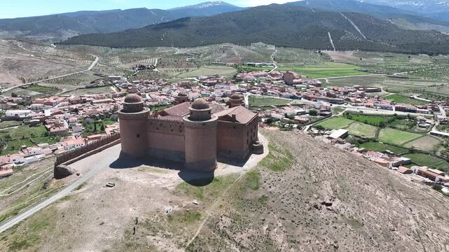 Vista del bonito castillo de la calahorra en el marquesado de Zenete, Espa&ntilde;a