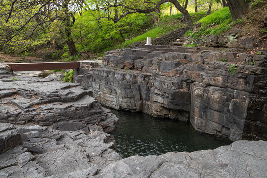 옥산서원 앞 자계천 변 세심대 계곡, Sesimdae Valley along Jagyecheon Stream in front of Oksanseowon Confucian Academy