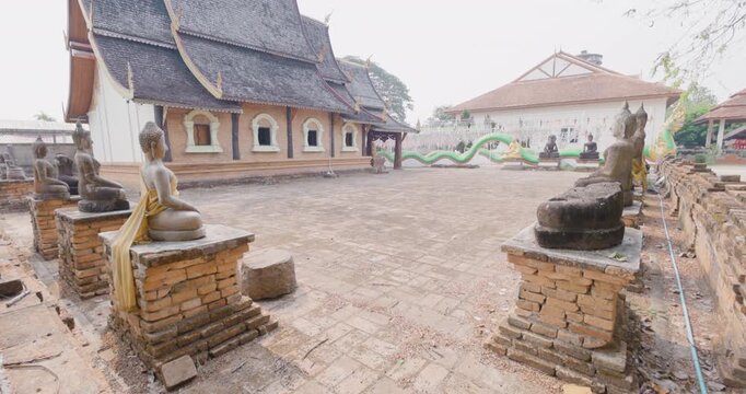 Wiang Lo, an ancient historic site in Phayao, offers a unique blend of ruins, spiritual atmosphere, and Northern Thai (Lanna) heritage.