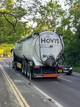 London, England
April 18, 2026
Hovis flour truck