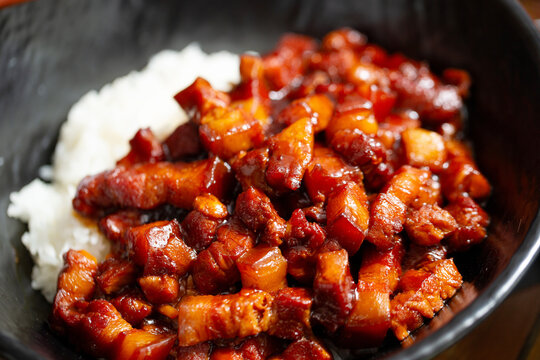 pan fried pork with vegetables