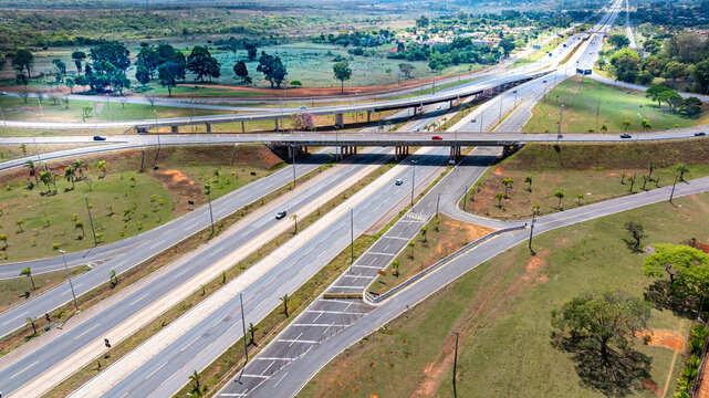 BR-040, near Gama satellite city, is a radial federal highway connecting Bras&iacute;lia to Rio de Janeiro, with total length of 1,175 km., one of Brazil&rsquo;s most important highway corridors. Gama, Brazil,2025