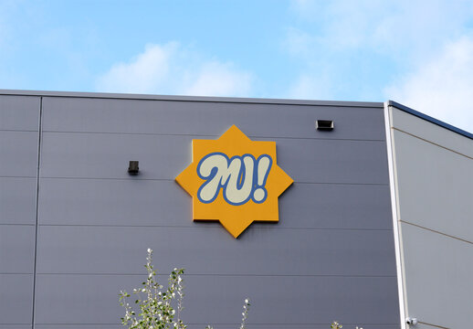 Star Sign Box Logo on Storefront in yellow