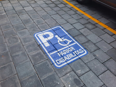 Blue lines and disabled sign place on parking