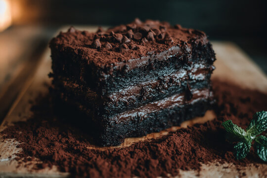 Gourmet chocolate cake, perfect for dessert lovers