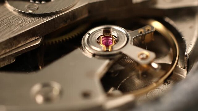 Old Classic Clock Works and automatic movement functioning
