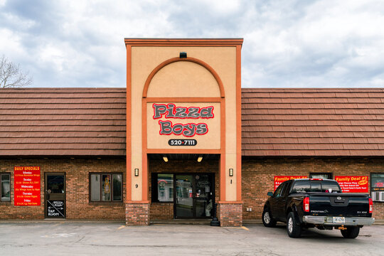 New York Mills, NY - Mar 30, 2026: Pizza Boys Pizzeria sits overlooking the historic Sequoit Creek. Established around 2016 by Shane Carney, the brand has 5 locations across Central New York