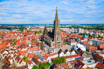 Naklejka premium Ulm Minster Church aerial panoramic view, Germany