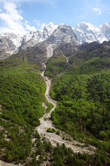 Naklejka premium mountain river in the himalayas