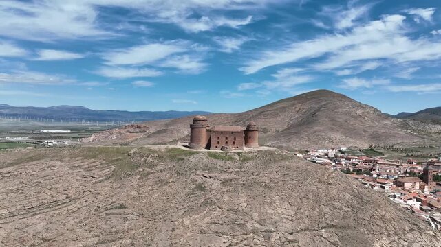 Vista a&eacute;rea del bonito castillo de la calahorra en el marquesado de Zenete, Espa&ntilde;a