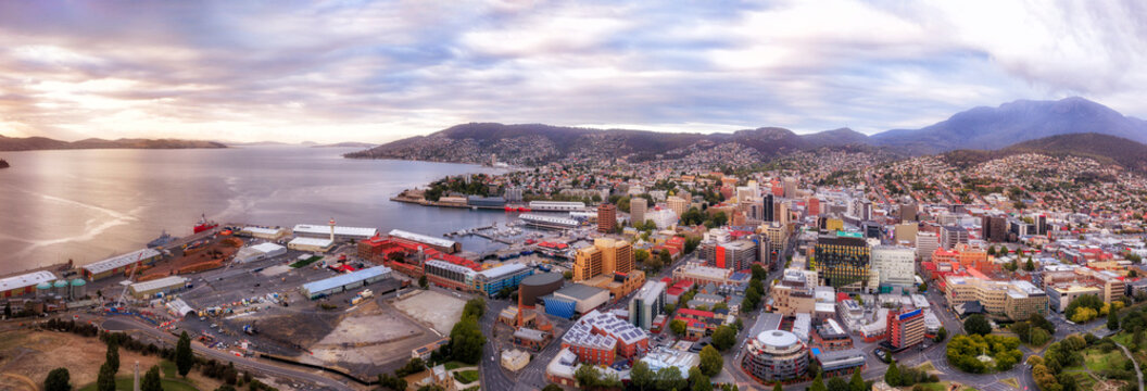 D Tas Hobart sunrise wide pan