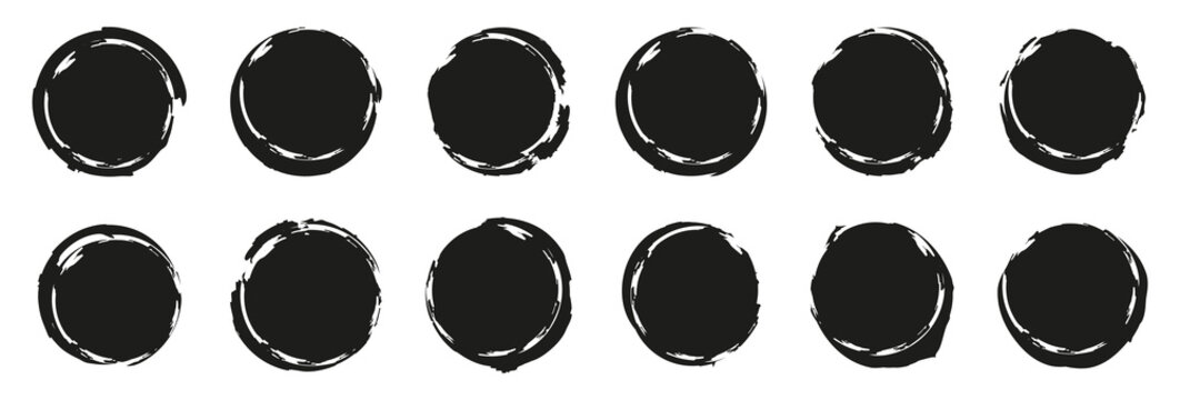 Brush circle stroke collection. Set of grunge round shapes with rough artistic edges