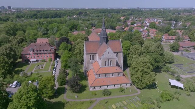 Klosterkirche St. Maria in Riddagshausen Braunschweig Luftaufnahme