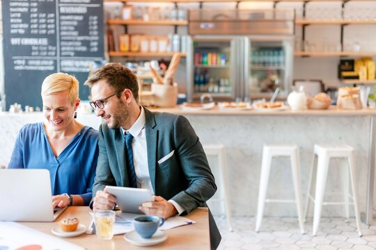 Professional meeting in cozy cafe