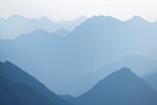 Graduation of peaks of the Lechtal Alps at the blue hour, Elmen, Lechtal Alps, Au&szlig;erfern, Tyrol, Austria