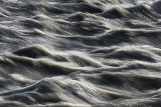 Rapids, raging glacial river J&ouml;kuls&aacute; &aacute; Fj&ouml;llum, Icelandic highlands, Iceland