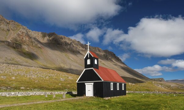 Saurb&aelig;jarkirkja, Rau&eth;isandur, Raudisandur, near Patreksfj&ouml;rdur, Westfjords, Iceland