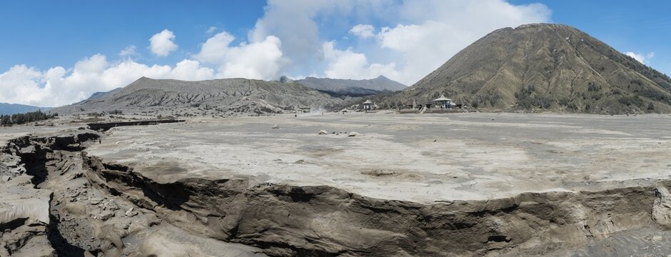 Crevasse, Mount Bromo, Mount Batok, Bromo Tengger Semeru National Park, East Java, Indonesia