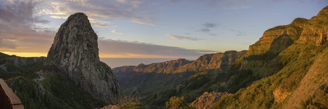 Mirador de los Roques at sunrise, San Sebasti&aacute;n, La Gomera, Spain