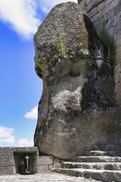 Treason doors, Sortelha castle, Serra da Estrela, Beira Alta, Portugal