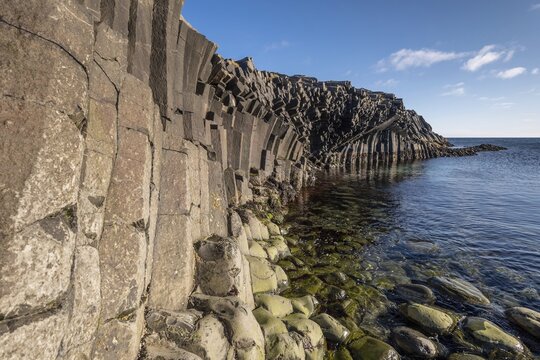 Basalt cliff, K&aacute;lfshamarsv&iacute;k, Skagi Peninsula, Iceland