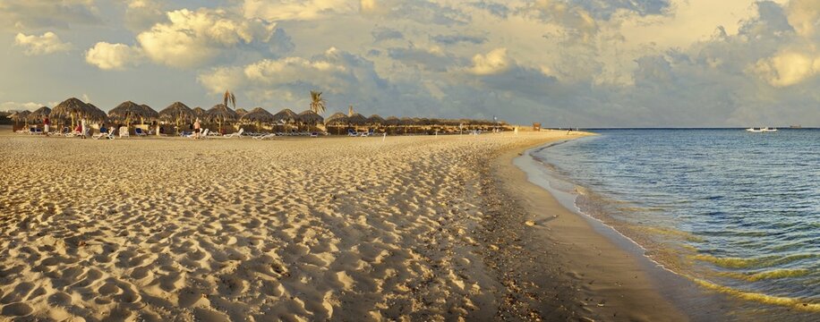 Sandy beach beach and coral reef Abu-Dabbab, Hilton Nubian Resort, Al Qusair, Marsa Alam, Egypt