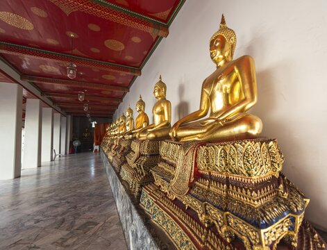 Golden Buddha statues, Wat Pho temple, Wat Phra Chetuphon, Bangkok, Thailand