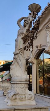 fountain in the center of the city