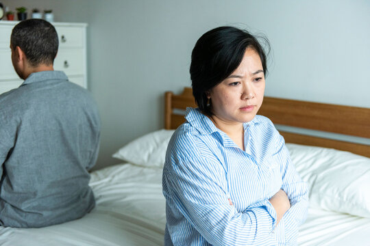 Couple experiencing emotional distance.
