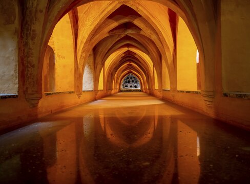 Historical rainwater tanks, Los Ba&ntilde;os de Do&ntilde;a Mar&iacute;a de Padilla, Alc&aacute;zar Palace, Seville, Andalusia, Spain