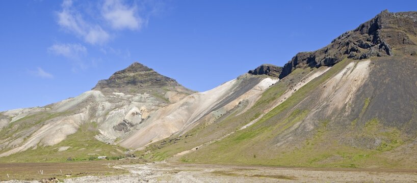 Colourful mountain with a remote holiday home, Sn&aelig;fellsness, Sn&aelig;fellsnes, Iceland, Europe