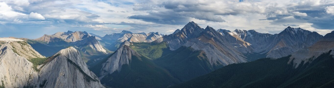 Mountain landscape with river valley and peaks, peaks with orange sulphur deposits, Overturn Mountain, panoramic view, Nikassin Range, near Miette Hotsprings, Sulphur Skyline, Jasper National Park, Alberta, Canada