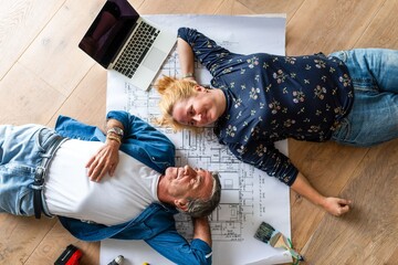 Couple planning home renovation photo © Rawpixel.com